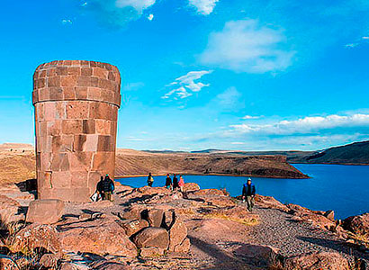 Lago Titicaca y Sillustani